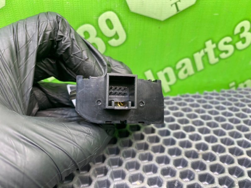 Кнопка, 1000 рублей, Калининград