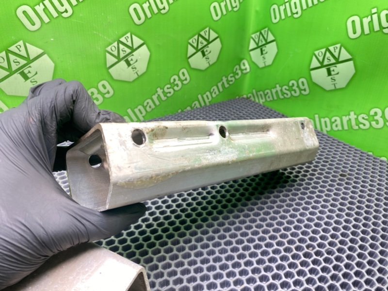 Кронштейн усилителя бампера, 1000 рублей, Калининград