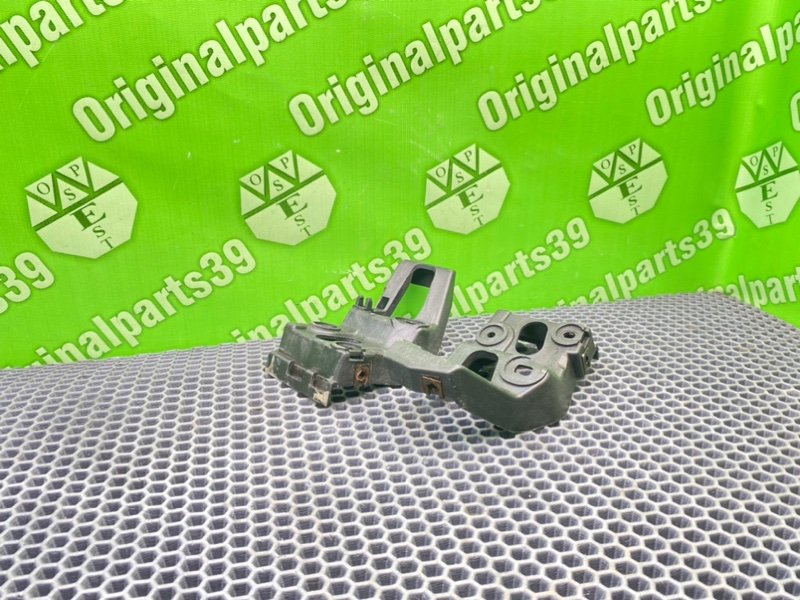 Кронштейны, 1000 рублей, Калининград