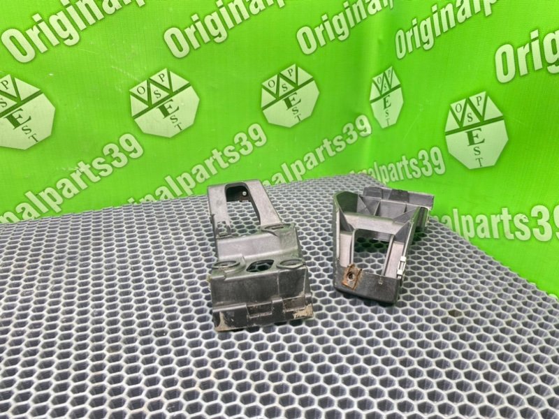 Кронштейны, 1000 рублей, Калининград