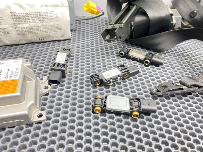 Ремни, 1600 рублей, Калининград