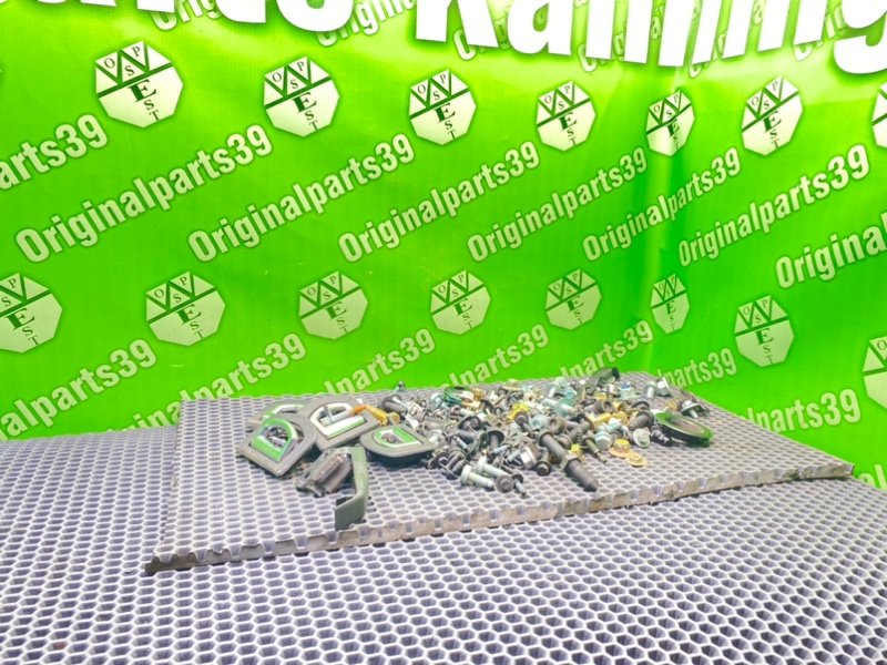 Болты салона, 2200 рублей, Калининград