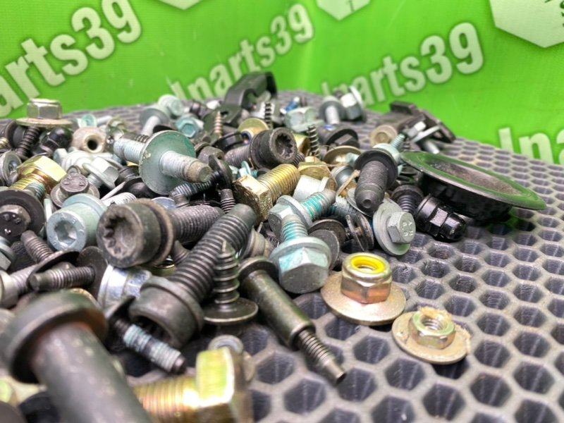 Болты салона, 2200 рублей, Калининград