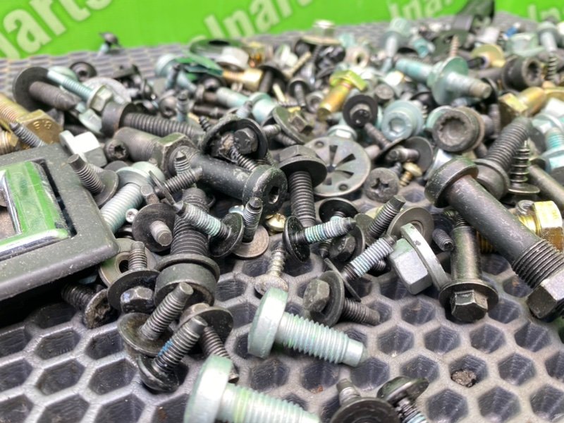 Болты салона, 2200 рублей, Калининград