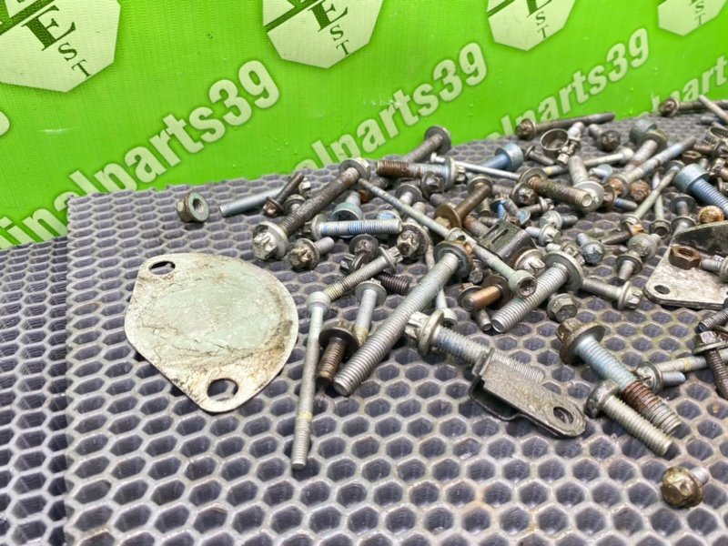 Болты двигателя, 2300 рублей, Калининград