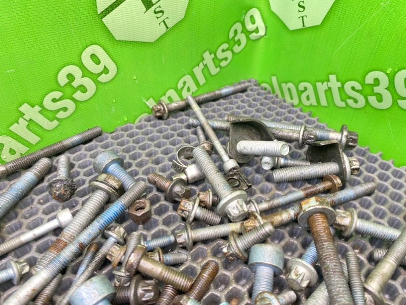 Болты двигателя, 2300 рублей, Калининград