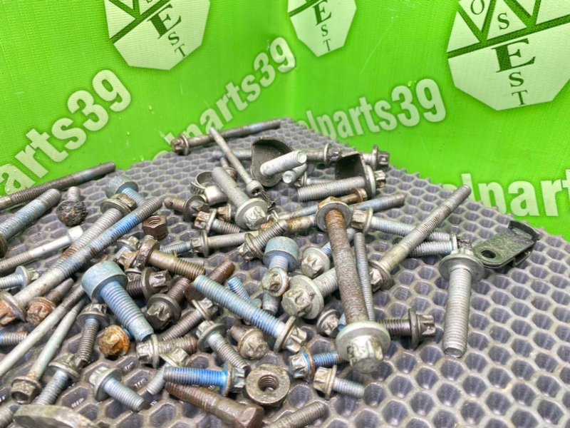 Болты двигателя, 2300 рублей, Калининград