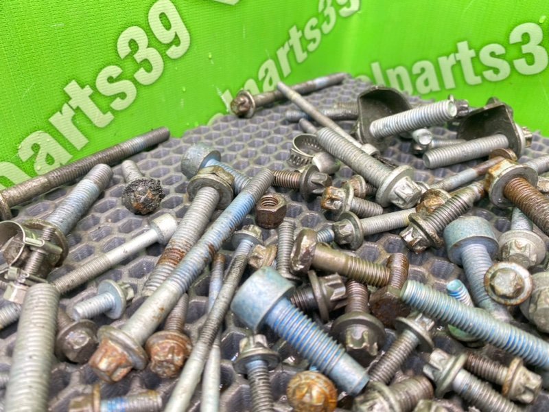 Болты двигателя, 2300 рублей, Калининград