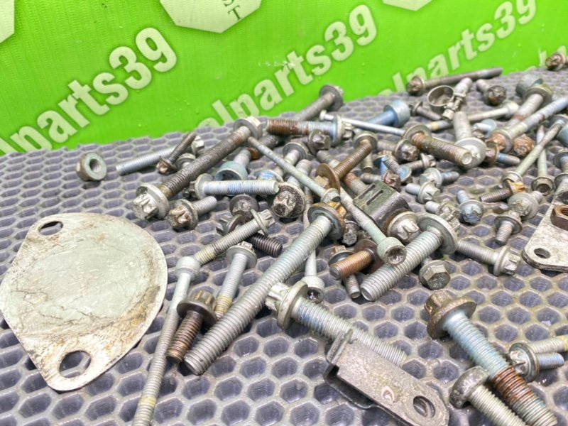 Болты двигателя, 2300 рублей, Калининград