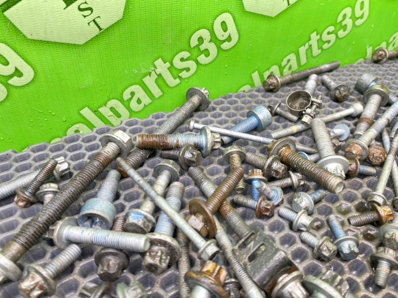 Болты двигателя, 2300 рублей, Калининград