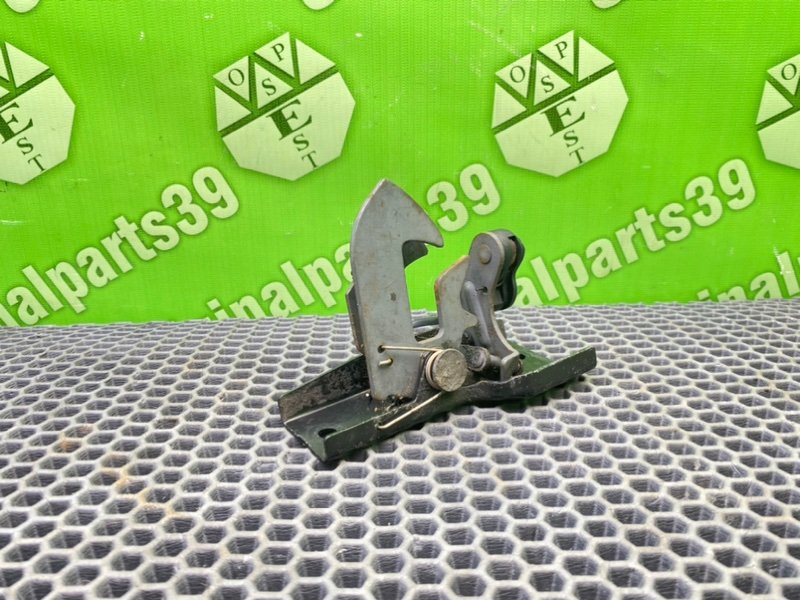 Крюк замка капота, 1000 рублей, Калининград