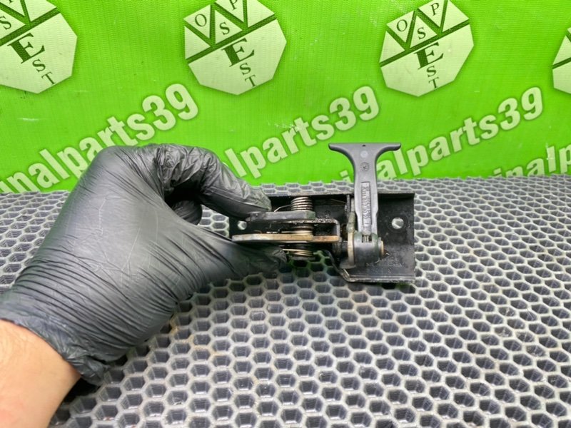 Крюк замка капота, 1000 рублей, Калининград