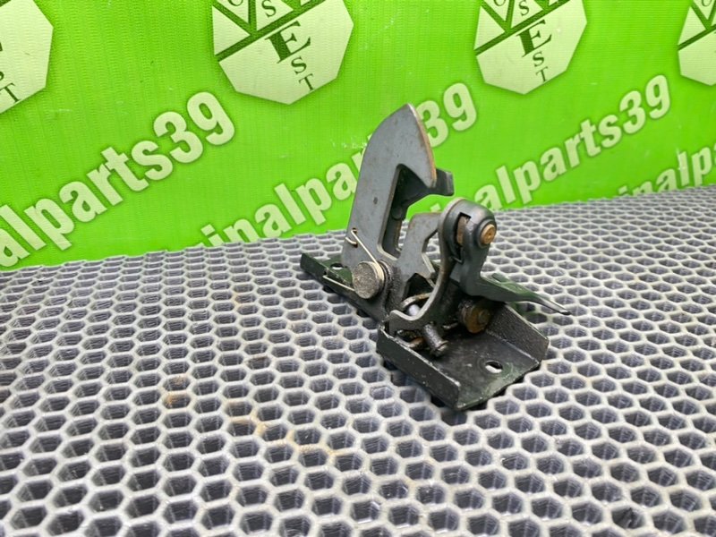 Крюк замка капота, 1000 рублей, Калининград