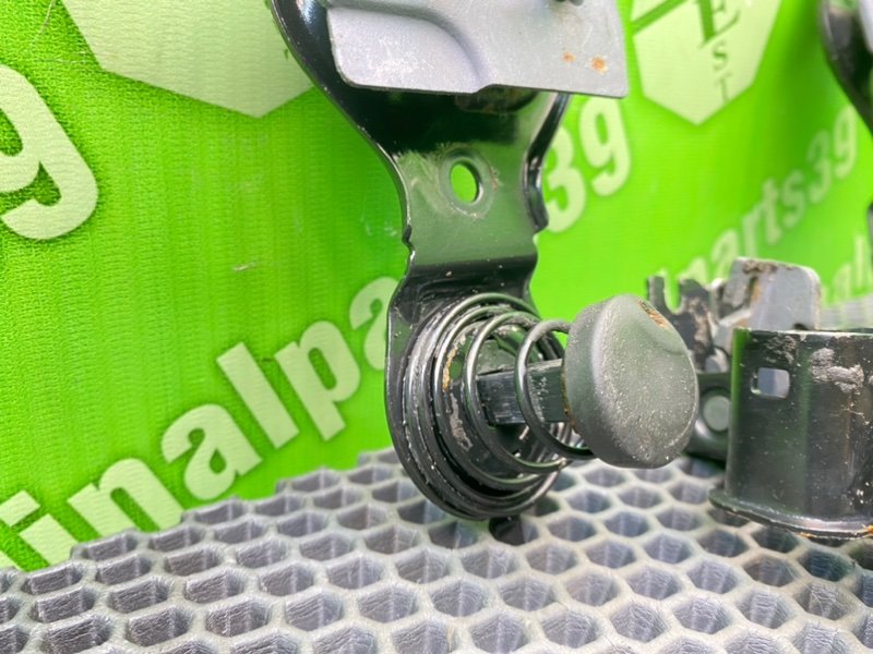 Замок капота, 1900 рублей, Калининград