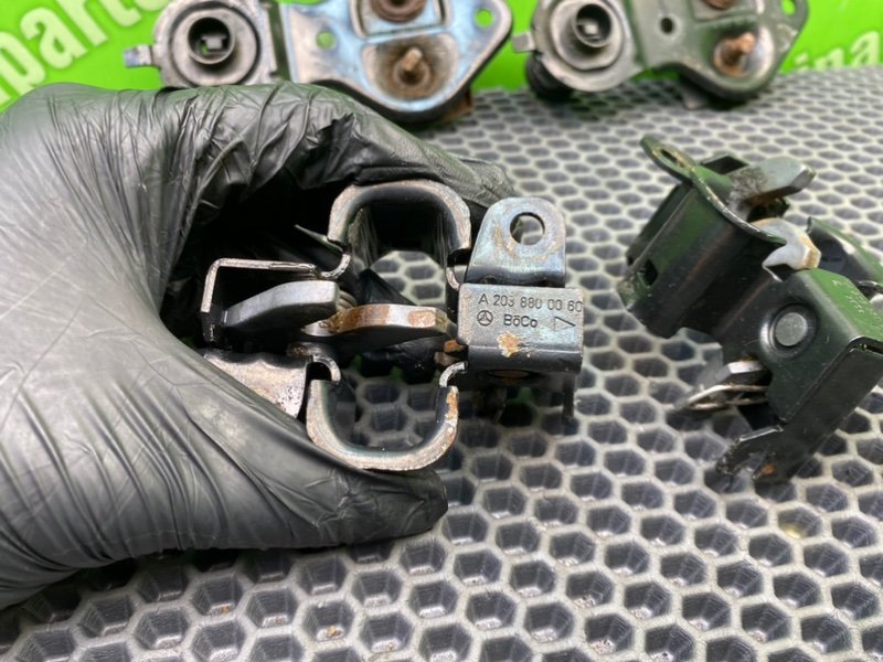 Замок капота, 1900 рублей, Калининград