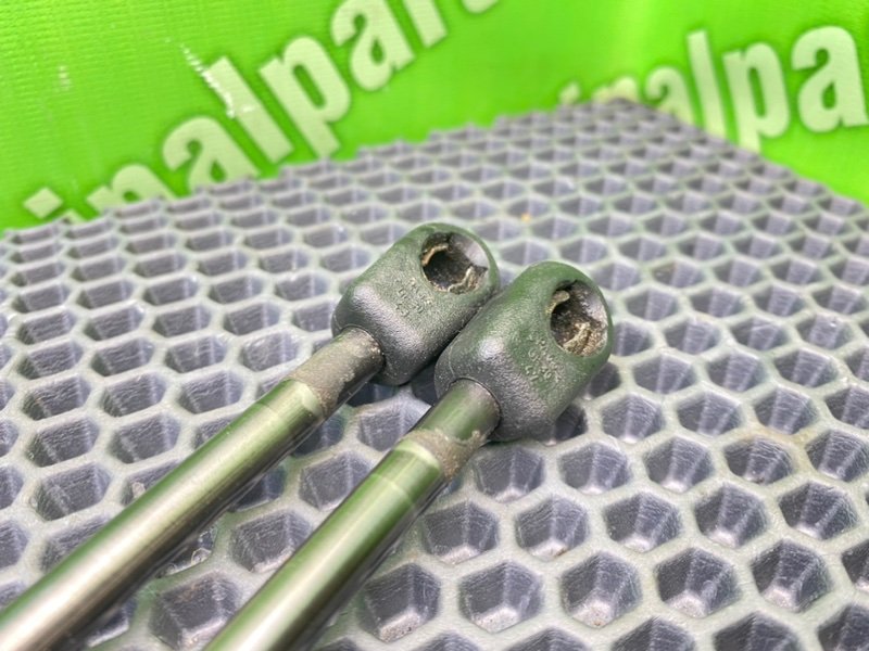 Амортизатор капота, 1400 рублей, Калининград