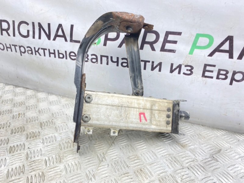 Кронштейн усилителя бампера, 1400 рублей, Калининград