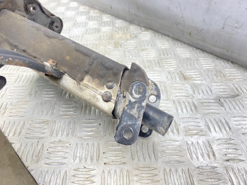 Кронштейн усилителя бампера, 1400 рублей, Калининград