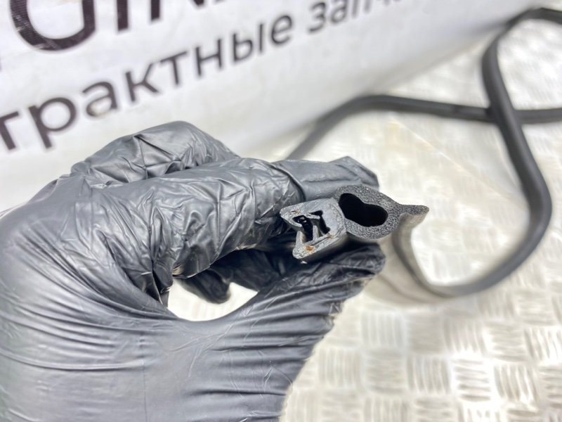 Уплотнительная резинка капота, 1000 рублей, Калининград