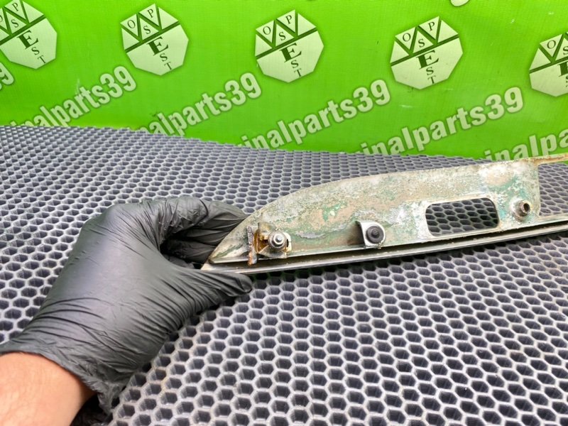 Молдинг багажника, 1600 рублей, Калининград