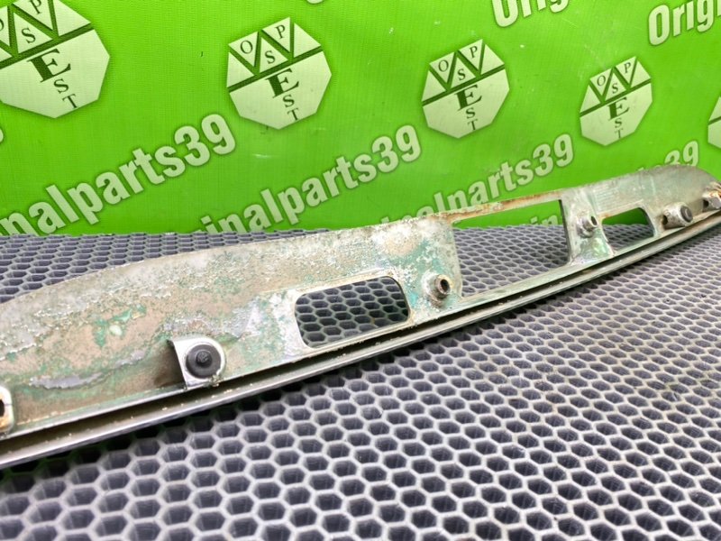 Молдинг багажника, 1600 рублей, Калининград