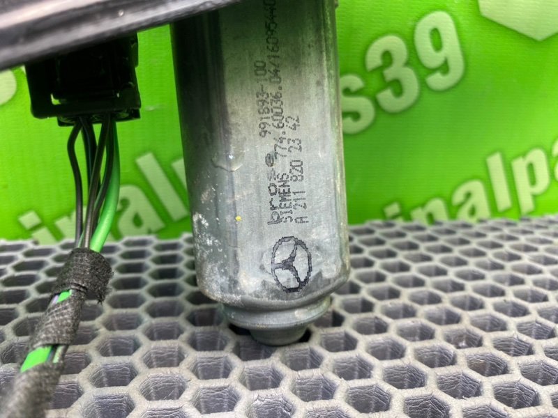 Стеклоподъемник, 1000 рублей, Калининград