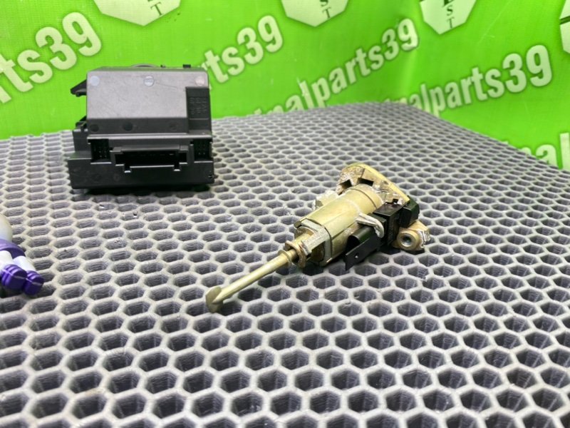 Замок зажигания, 2900 рублей, Калининград