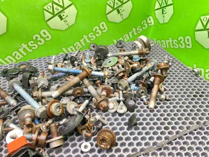 Болты, 2100 рублей, Калининград