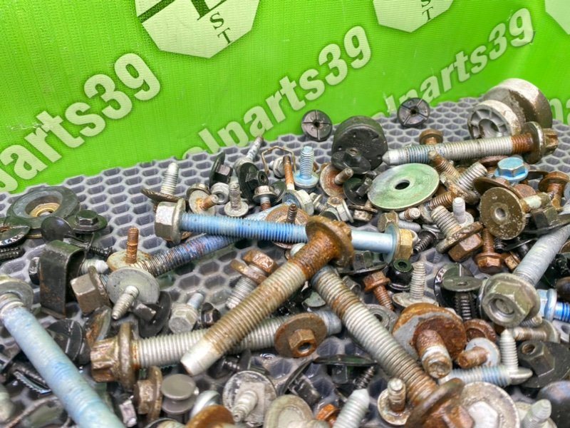 Болты, 2100 рублей, Калининград