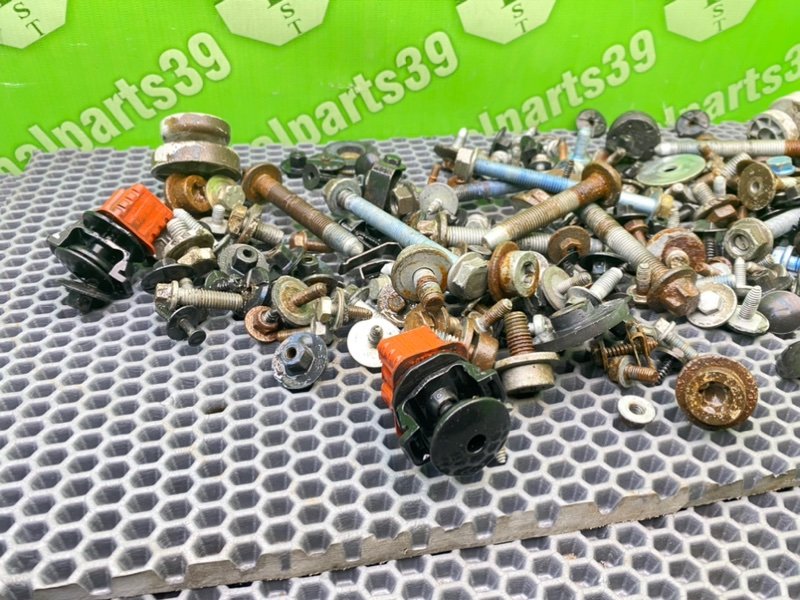 Болты, 2100 рублей, Калининград