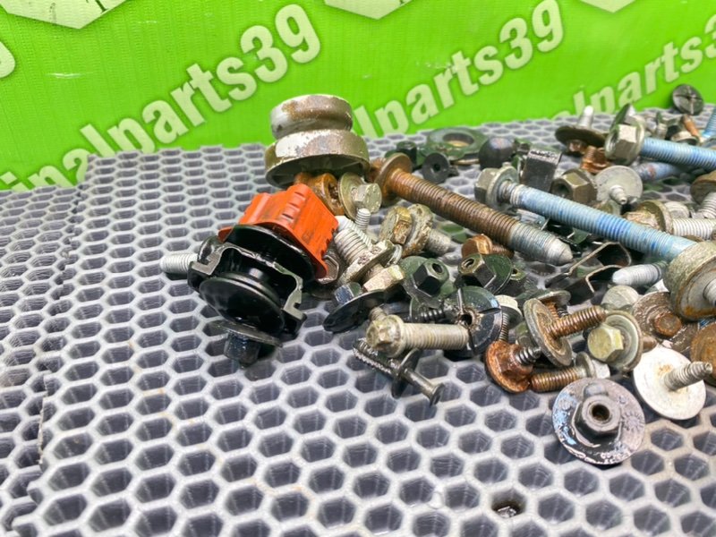 Болты, 2100 рублей, Калининград