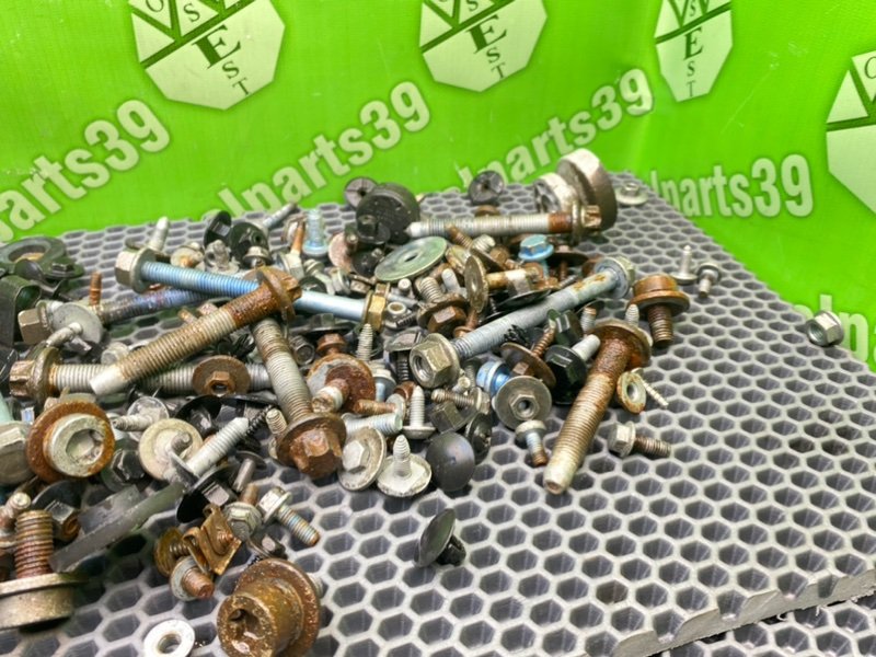 Болты, 2100 рублей, Калининград