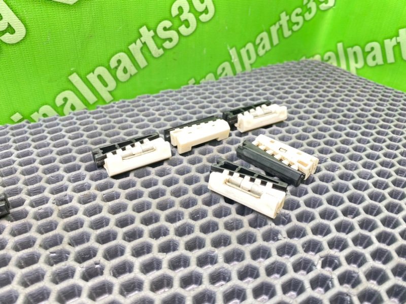 Крепеж молдингов, 1700 рублей, Калининград