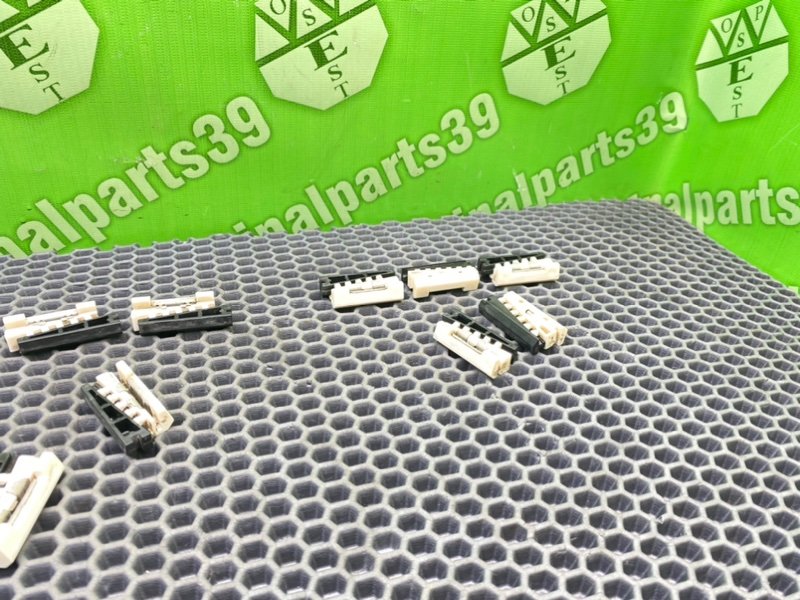 Крепеж молдингов, 1700 рублей, Калининград