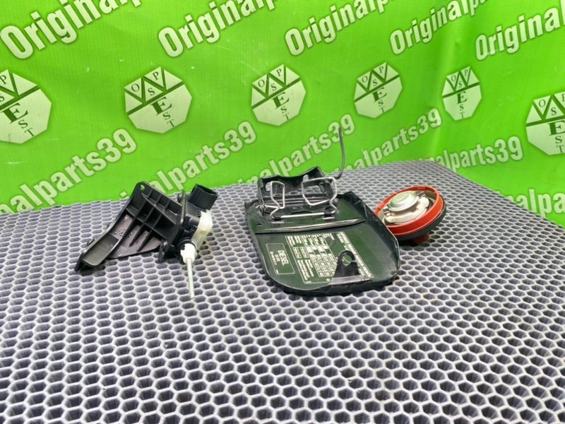 Лючок бензобака, 1500 рублей, Калининград