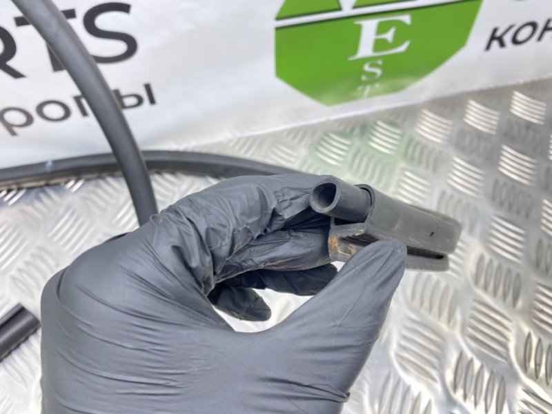 Уплотнители капота, 2600 рублей, Калининград