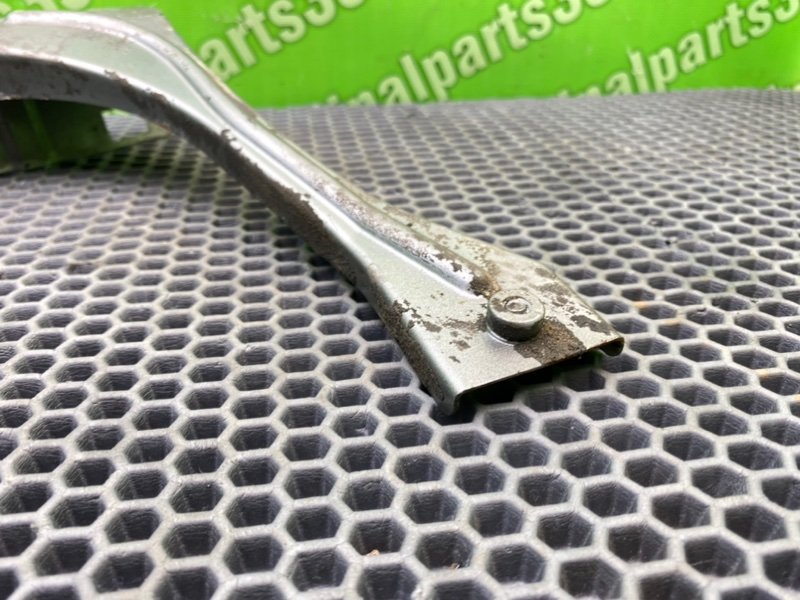 Кронштейн крыла, 1500 рублей, Калининград