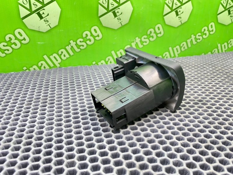 Тумблер света, 2400 рублей, Калининград