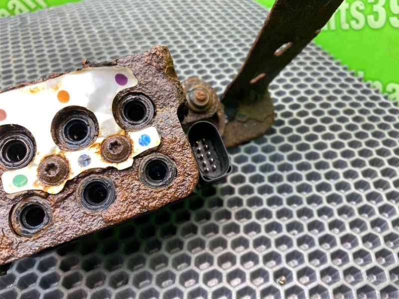 Кронштейн, 5100 рублей, Калининград