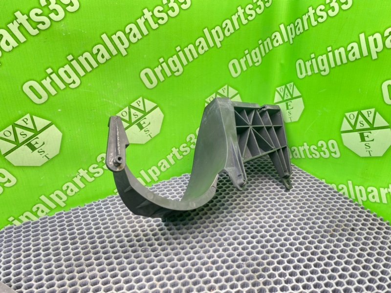 Крепление бампера, 1400 рублей, Калининград