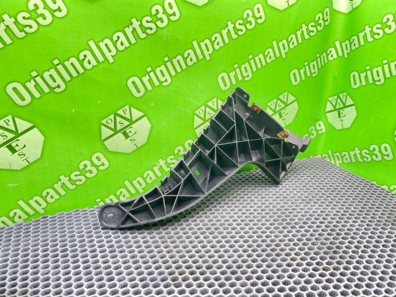 Кронштейн бампера, 1000 рублей, Калининград