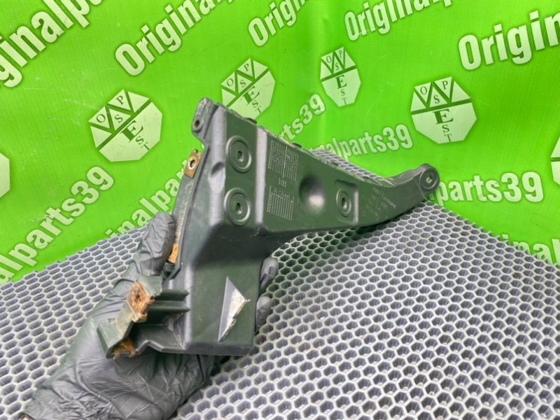 Кронштейн бампера, 1000 рублей, Калининград