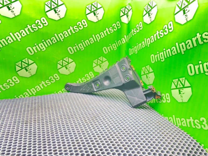 Кронштейн бампера, 1000 рублей, Калининград