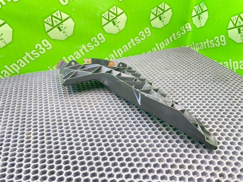 Кронштейн бампера, 1000 рублей, Калининград