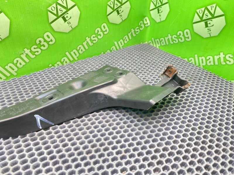 Кронштейн бампера, 1000 рублей, Калининград