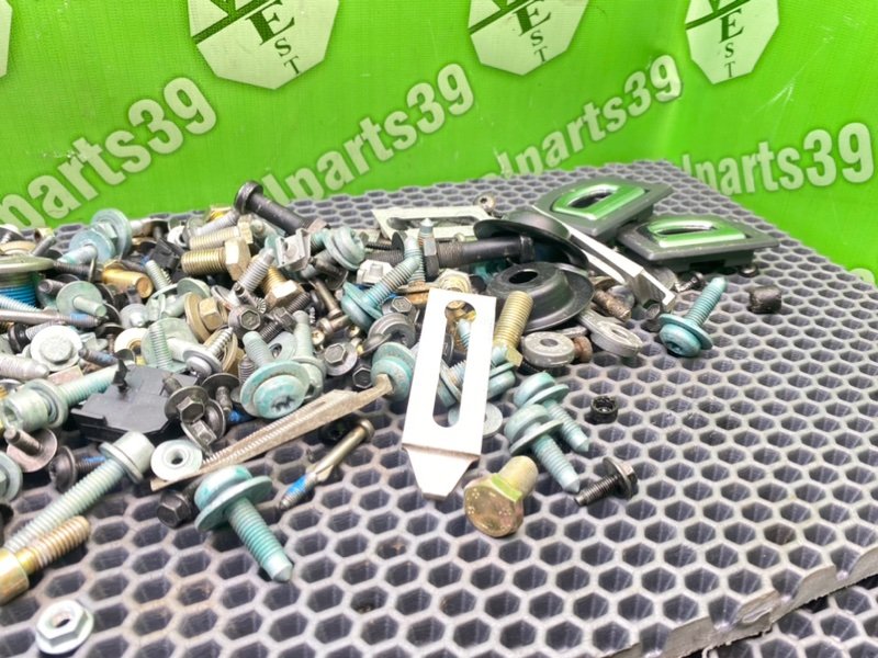 Болты салона, 2000 рублей, Калининград