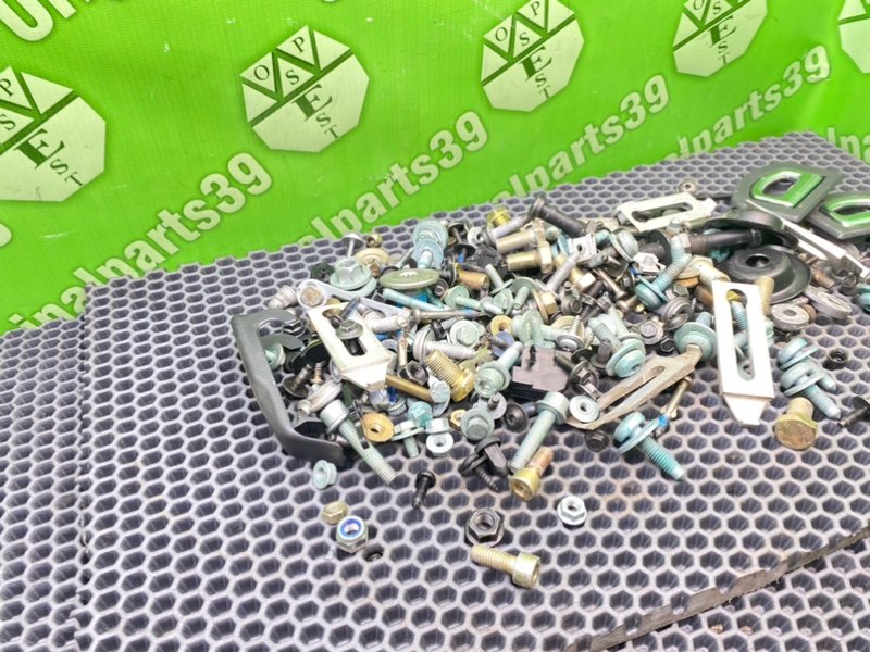 Болты салона, 2000 рублей, Калининград