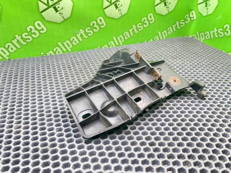 Кронштейн бампера, 1300 рублей, Калининград