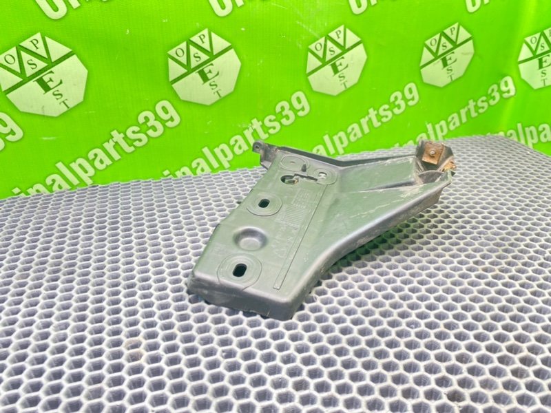 Кронштейн бампера, 1300 рублей, Калининград