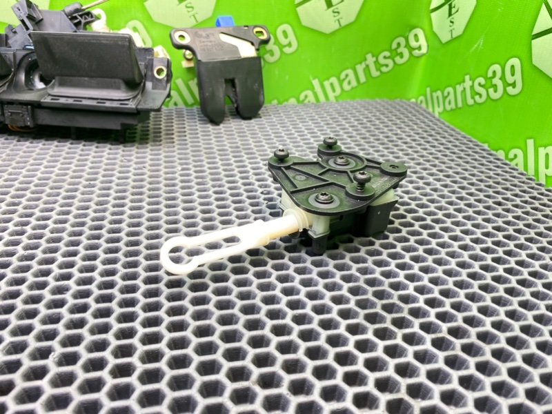 Ручка багажника, 1900 рублей, Калининград